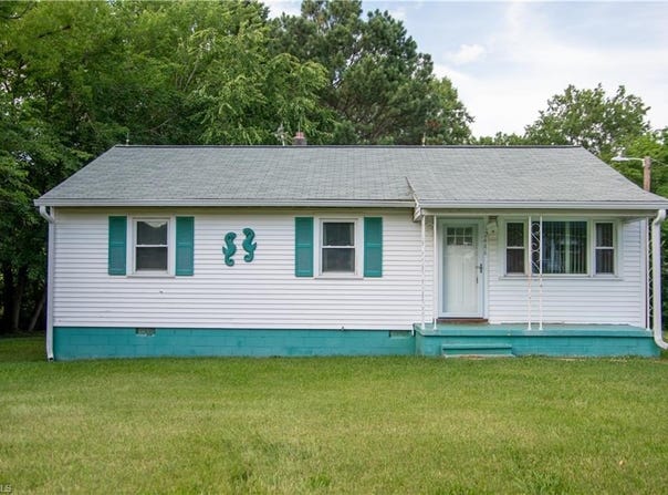 2446 Greenway Street, Burlington, NC 27217