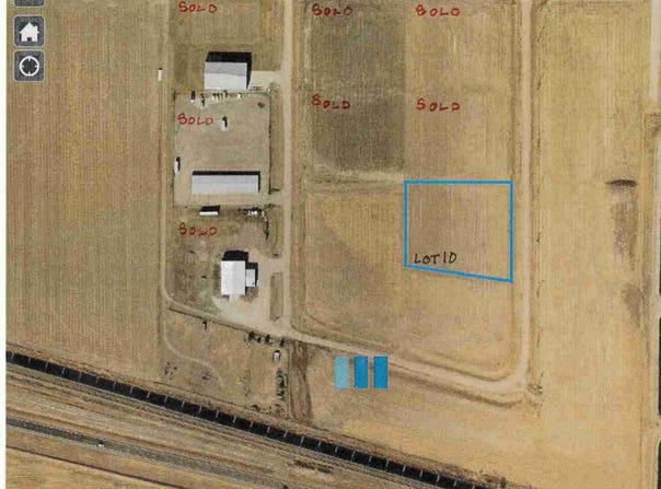 5846 N Luxor Drive, Cairo, NE 68842