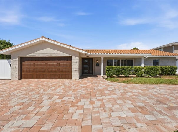 6414 2ND PALM Point, ST PETE BEACH, FL 33706