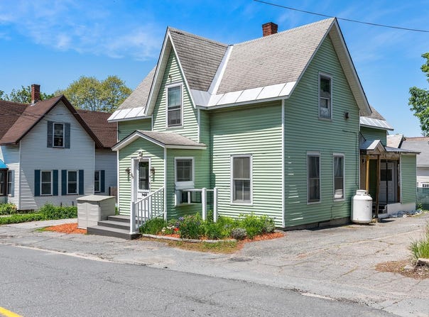 89 Summer Street, Claremont, NH 03743