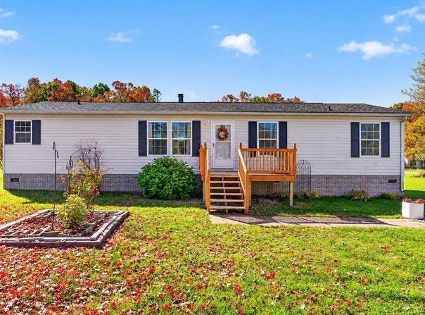 518 CRIMORA MINE RD, CRIMORA, VA 24431