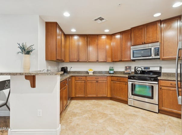 5350 E DEER VALLEY Drive, Phoenix, AZ 85054