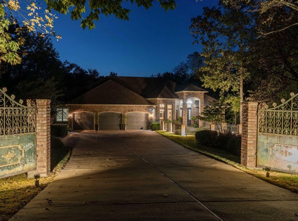 3 Morro Place, Hot Springs Village, AR 71909