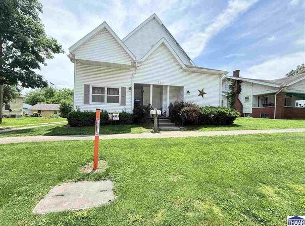 221 E Jackson Street, Sullivan, IN 47882