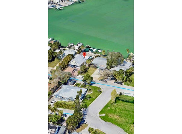 14217 E Parsley Dr, Madeira Beach, FL 33708