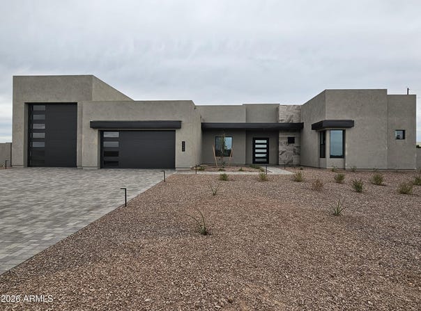 1940 E Creek Canyon Road, Phoenix, AZ 85086