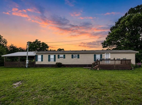 1531 SMITH AVE, Elba, AL 36323