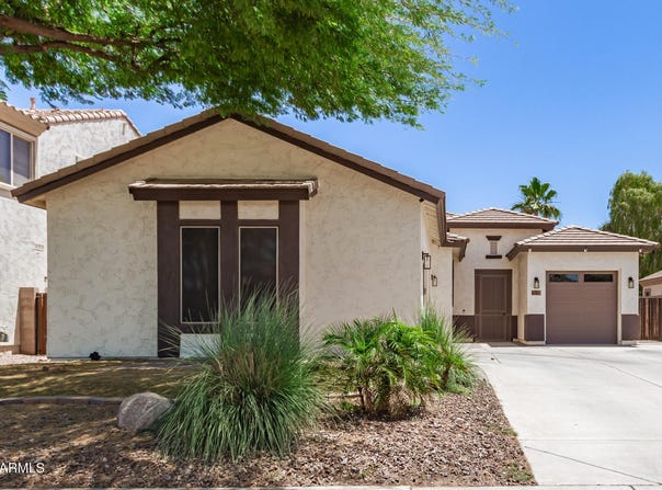 6805 S SAPPHIRE Way, Chandler, AZ 85249