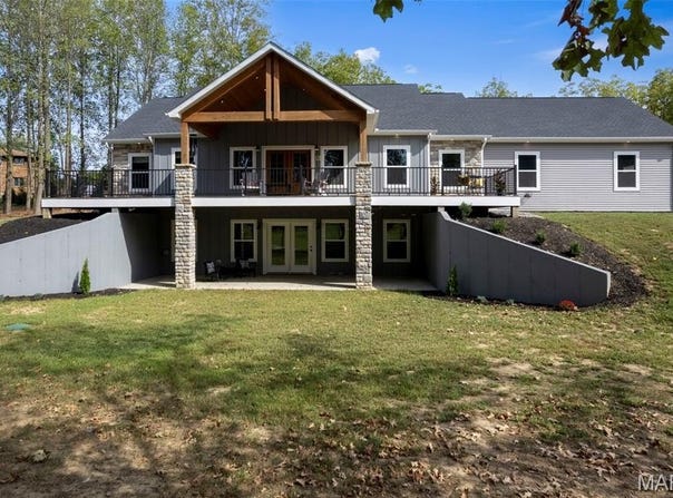 247 Pecan Landing Lane, Jackson, MO 63755