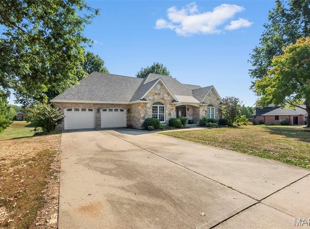 406 Hidden Meadows Drive, Jackson, MO 63755