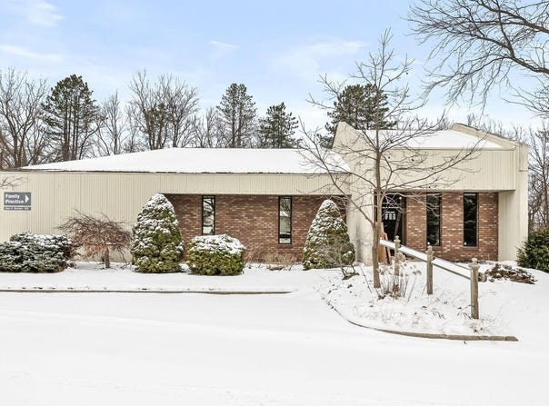 220 Bloomingdale Drive, Bristol, IN 46507-8405