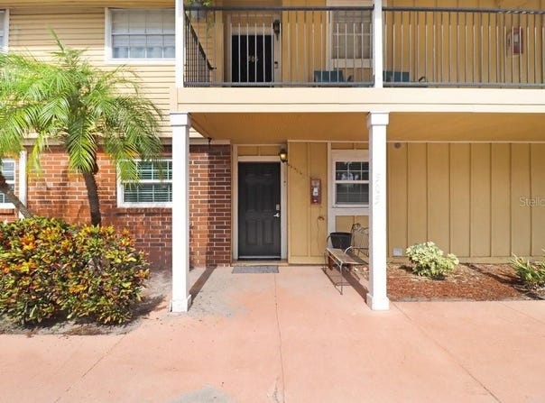 200 COUNTRY CLUB DRIVE, LARGO, FL 33771