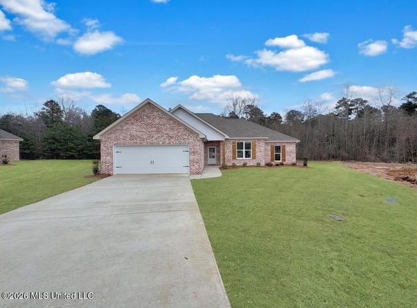 213 Dolly Lane, Magee, MS 39111