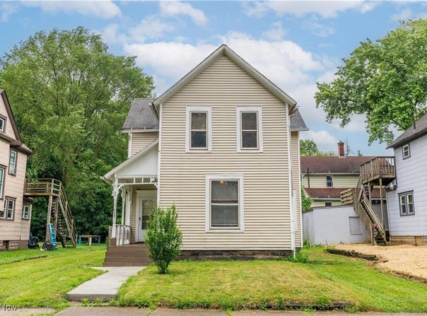 463 Allyn Street, Akron, OH 44304