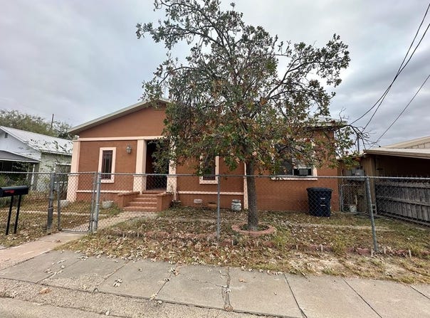 786 Ave B, Eagle Pass, TX 78852