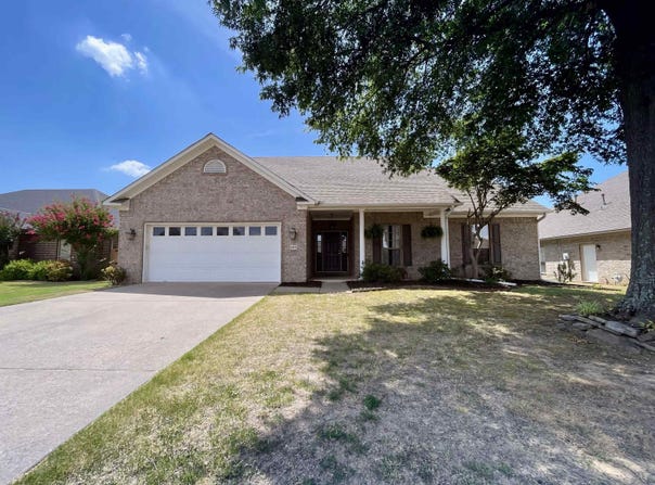 1425 Crosspoint Rd, Conway, AR 72034