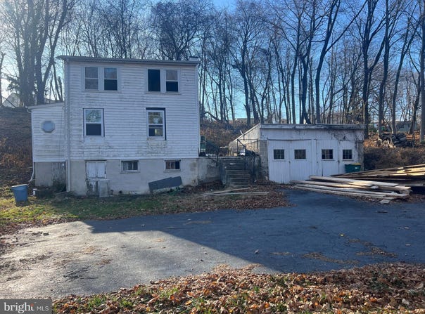 302 WERTZVILLE ROAD, ENOLA, PA 17025