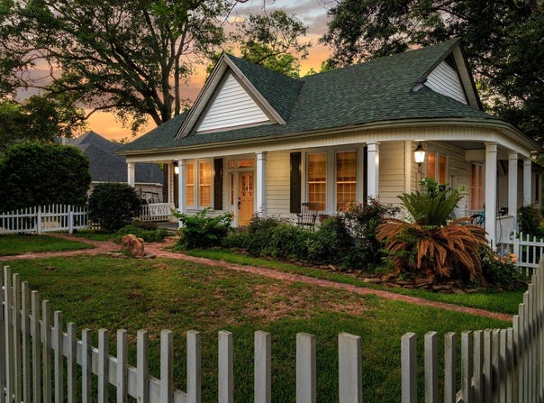 408 Houston St, Jefferson, TX 75657