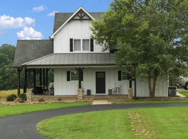 111 Paul Burba Road, Mammoth Cave, KY 42259