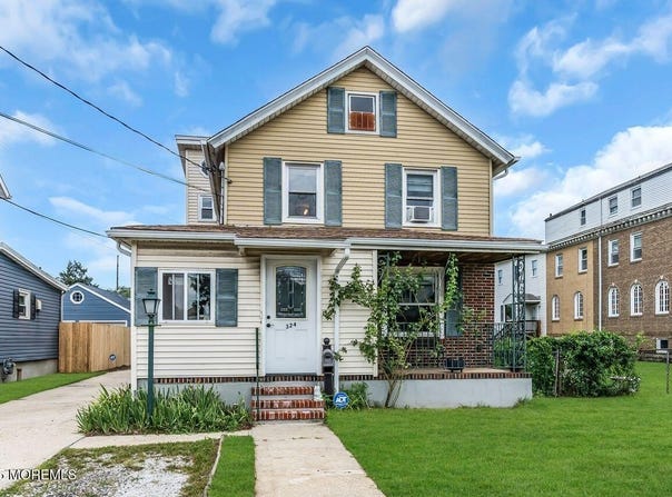 324 Maple Place, Keyport, NJ 07735
