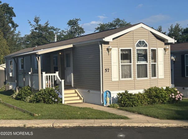 57 Shorehaven Road, Hazlet, NJ 07730