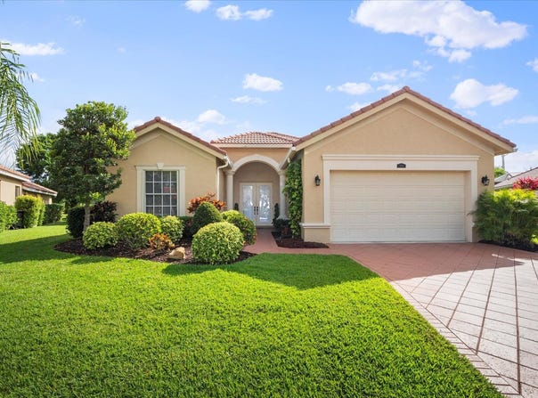 409 SW Crabapple Cove, Saint Lucie West, FL 34986
