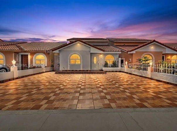 5445 W 27th Lane, Hialeah, FL 33016