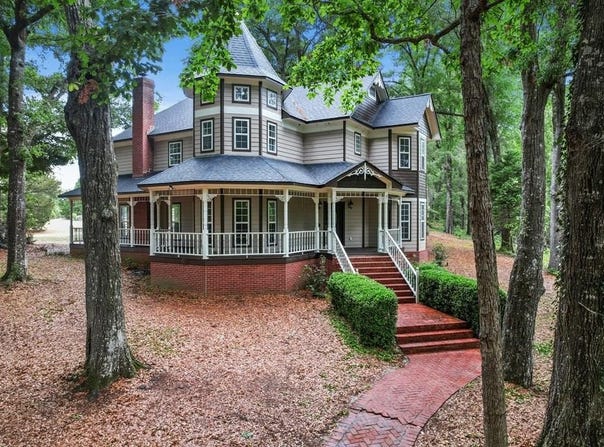 108 Buckhead Drive, Headland, AL 36345
