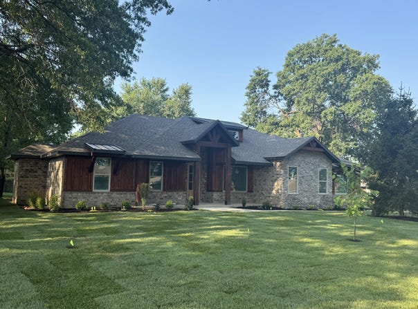 104 Aven Street, Nixa, MO 65714