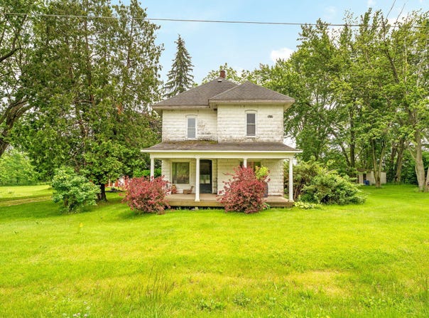 1820 E Rocky Weed Road, Berrien Springs, MI 49103