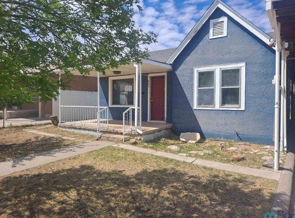 805 W 8TH St, Roswell, NM 88201