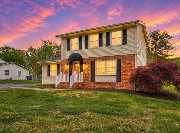 197 Apple Tree Rd, Roanoke, VA 24019