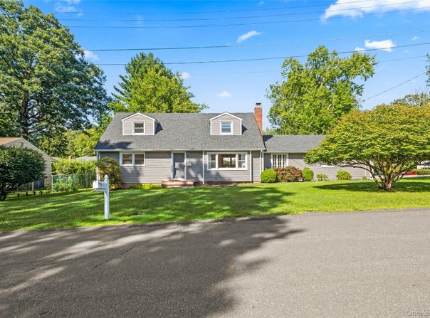17 Sunset Drive, Suffern, NY 10901