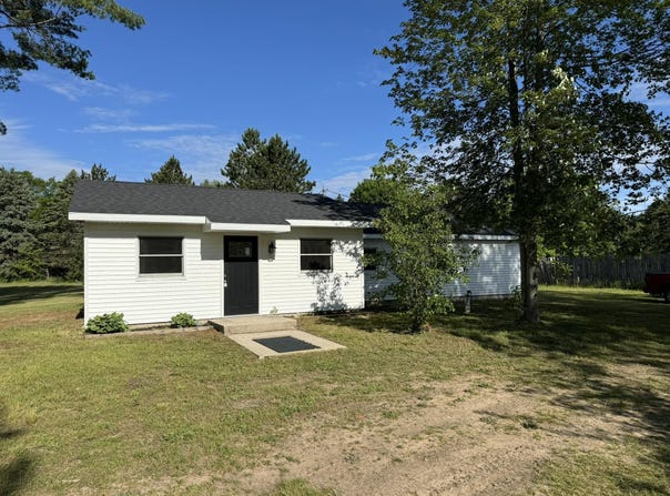 17310 Spring Street, Wellston, MI 49689