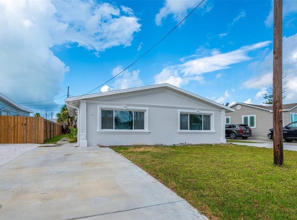 14036 MARGUERITE Drive, MADEIRA BEACH, FL 33708