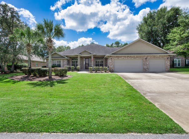 2932 Pga Boulevard, Navarre, FL 32566