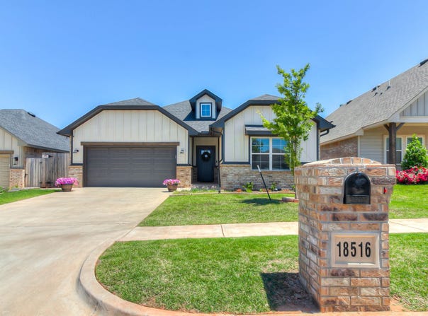 18516 Autumn Grove Dr., Edmond, OK 73012