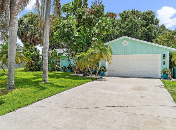1026 SW Bianca Avenue, Port Saint Lucie, FL 34953