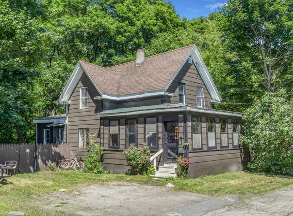 24 Center Street, Augusta, ME 04330