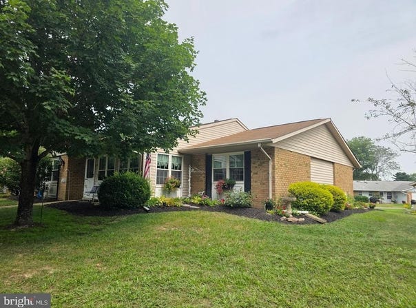 83B CAMBRIDGE CIRCLE, MANCHESTER TOWNSHIP, NJ 08759