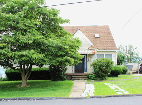 115 Ann Street, Peckville, PA 18452