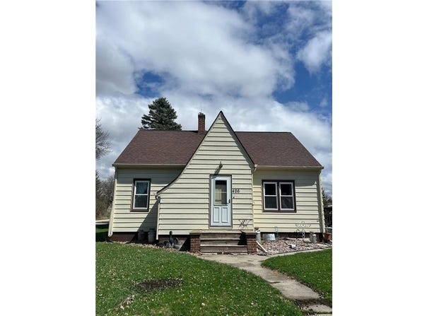 426 3rd Street N, Browns Valley, MN 56219