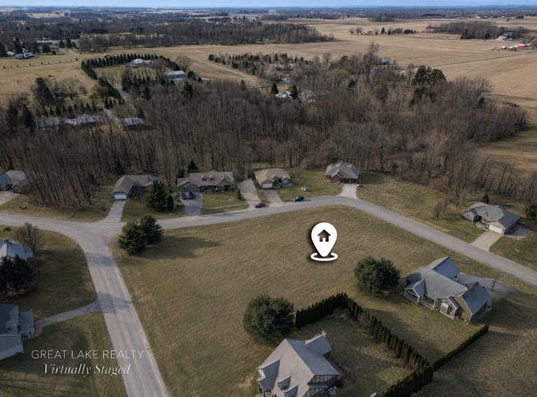 561 Wittenberg Path, St. Joseph, MI 49085