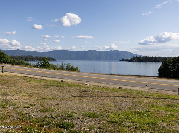 204 W Main ST, Hope, ID 83836