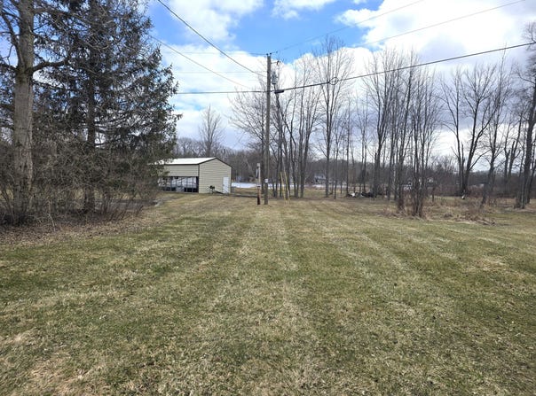 10631 Maple Drive, Riverdale, MI 48877