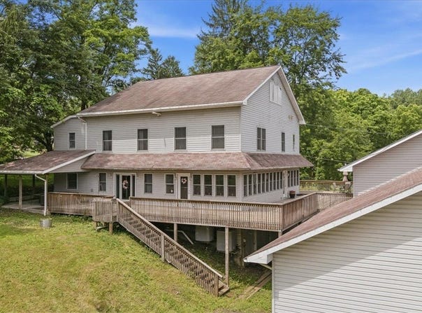 120 Brighton St, Beaver Falls, PA 15010