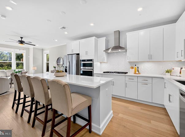 14429 BECKETT GLEN Circle, CHANTILLY, VA 20151