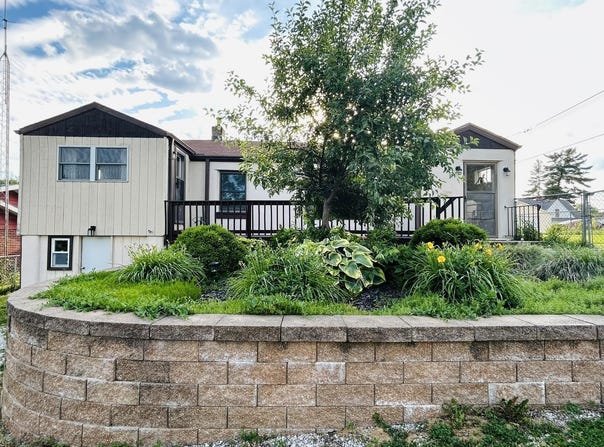 51 S 8th, Hamilton, IL 62341