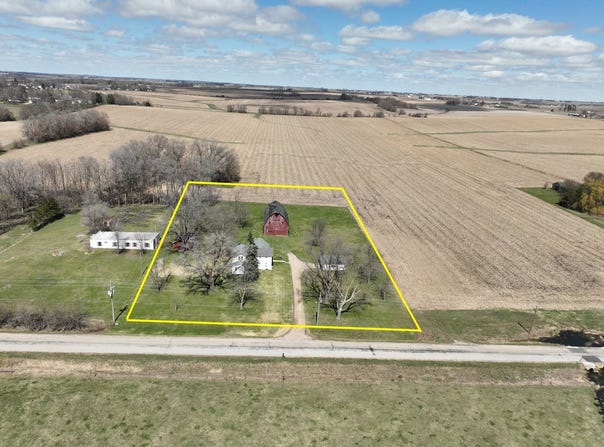 441 E Airline Highway, Waterloo, IA 50703