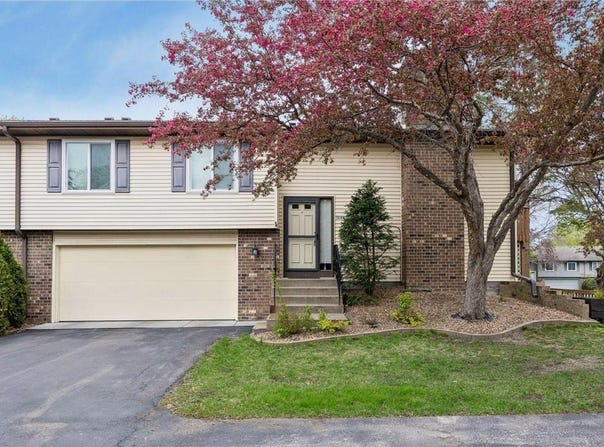 14441 92nd Avenue N, Maple Grove, MN 55369